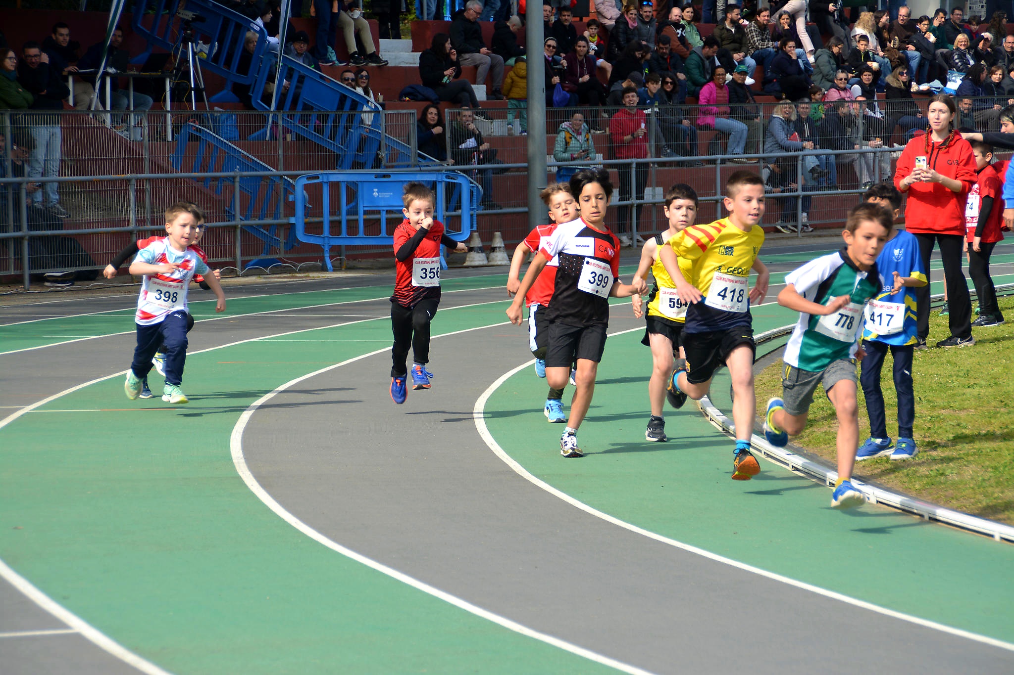 Club Atletisme Badalona - Escola